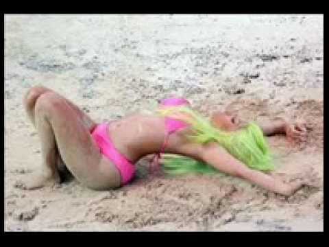 Nicki Minaj's 'Starships' Video 'May Be Too Saucy For TV Nicki Minaj's 'Starships' Video 'May Be Too Saucy For TV
