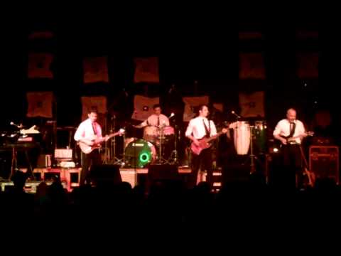 SURFIN' ZHIGULI @ BARBA NEGRA BUDAPEST - HAWAII FIVE-O