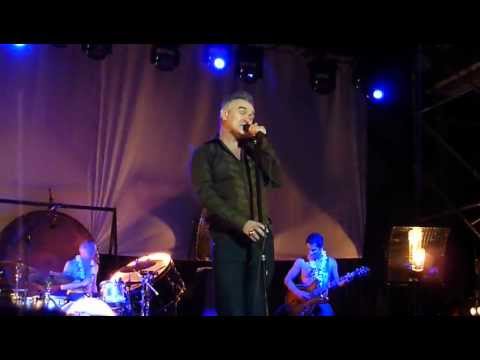 Morrissey - Everyday Is Like Sunday - Live Honolulu Hawaii 2012