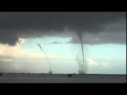Twin waterspouts outside Honolulu, Hawaii