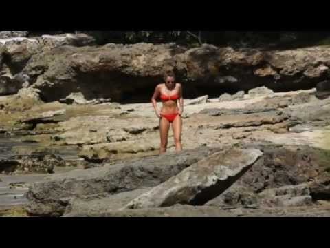 Miley Cyrus - Hawaii Beach Scene