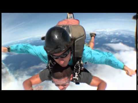 Skydiving in Hawaii 2012