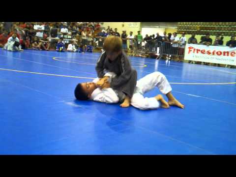 Ethan Johnston Hawaii Triple Crown 2012 BJJ. 1st Place. Arm-Bar Submission.